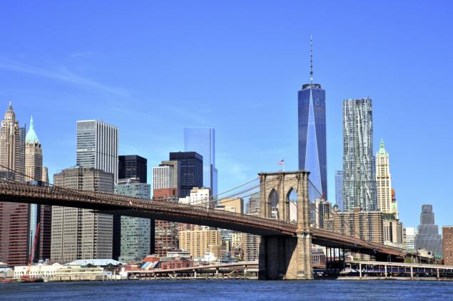 view-new-york-city-downtown-skyline-brooklyn-bridge